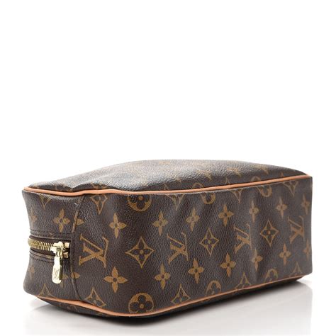 louis vuitton hanging toiletry bag|louis vuitton toiletry bag men's.